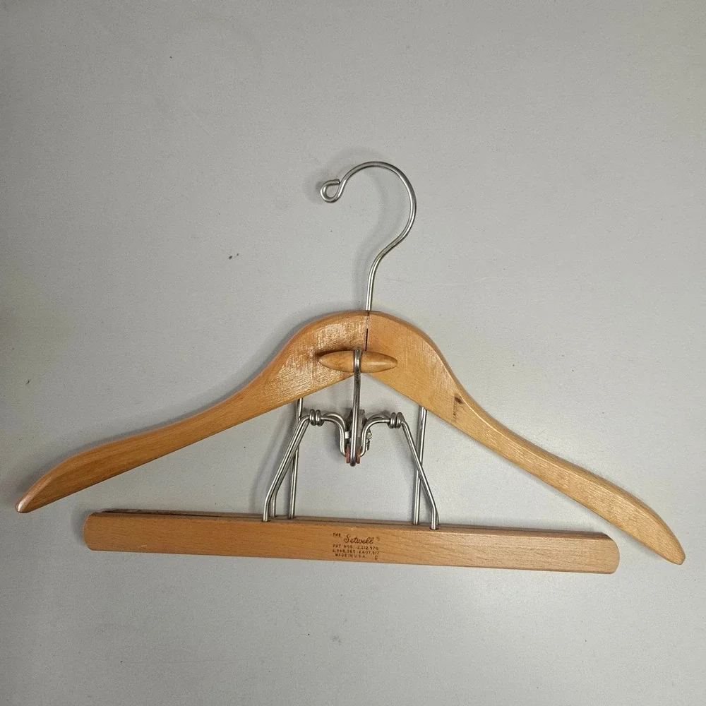 Vintage Setwell Wooden Suit Hanger with Felt Lined Locking Pants Bar 2 Pack‎